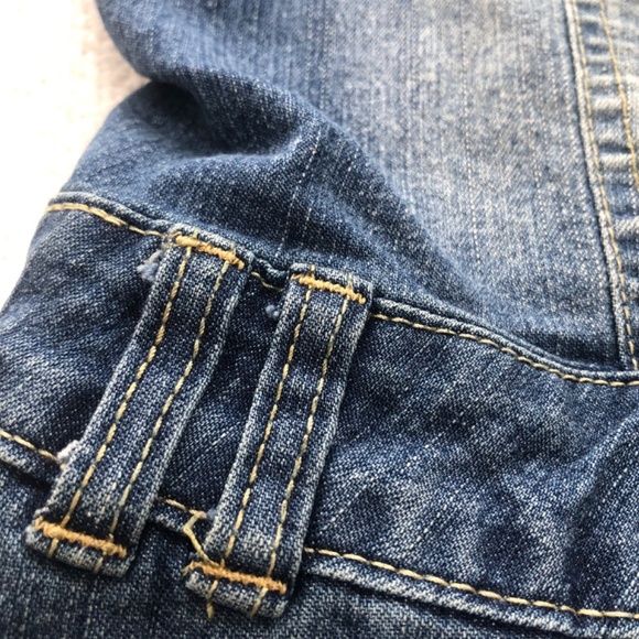 Bluenotes size 32 jumper/overall shorts. Button up front, pockets , belt holders - Picture 4 of 9